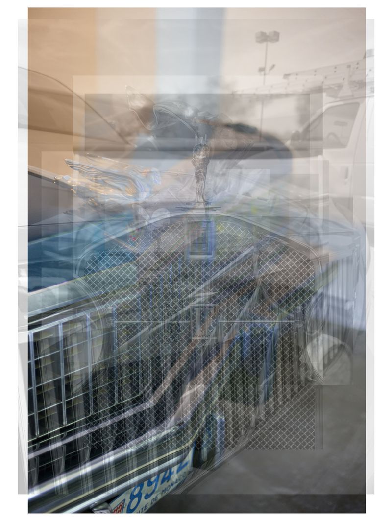 © Pascual + Vincent - ANTIQUE CAR