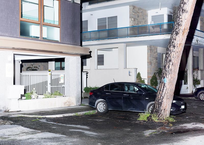 © Alessandra Book - Image from the Parioli Pockets photography project