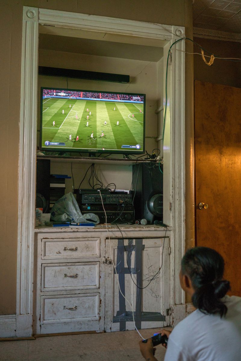 © Jade Thiraswas - Video gaming