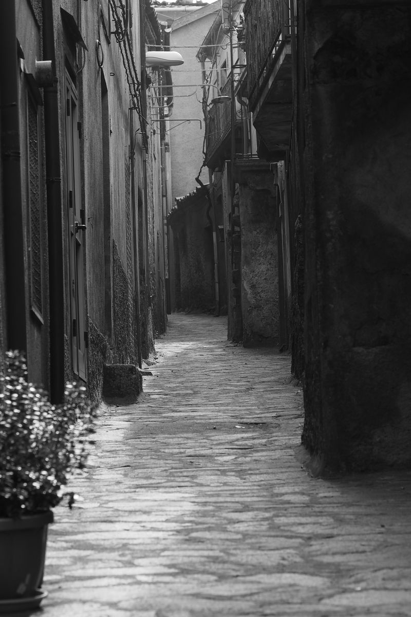 © Paola De Gregorio - Image from the Lost in time photography project