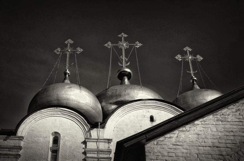 © Nazia Akram - 55.7517° N, 37.6178° E Moscow, Coordinates