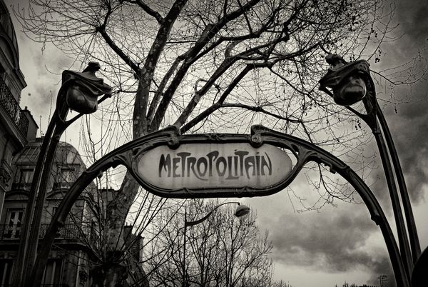 © Nazia Akram - 48.8742° N, 2.3470° E Paris, Coordinates