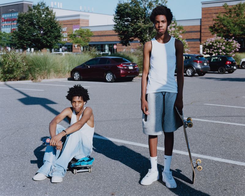 © Ryuta Hironaga - Kids in the parking lot, C-print 30.4x40.6cm