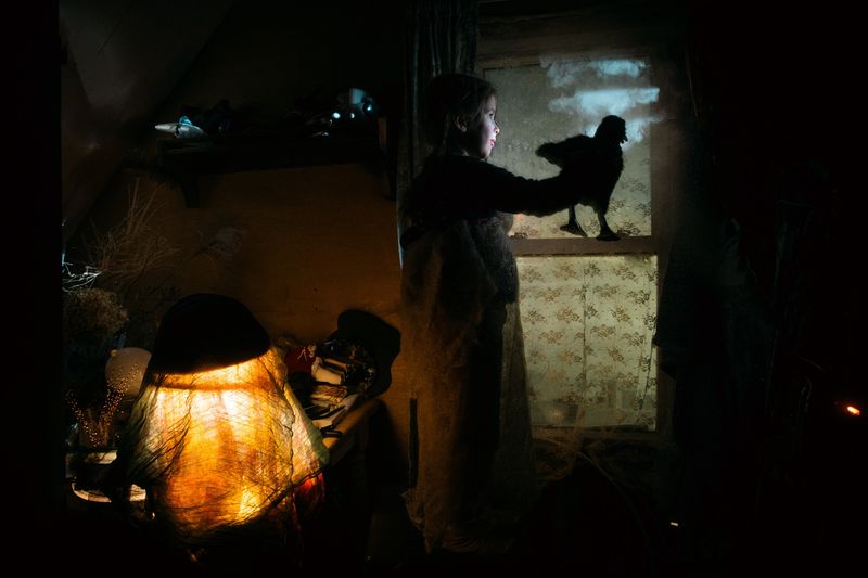 © Mari Saxon - Image from the Untold Fairytale photography project