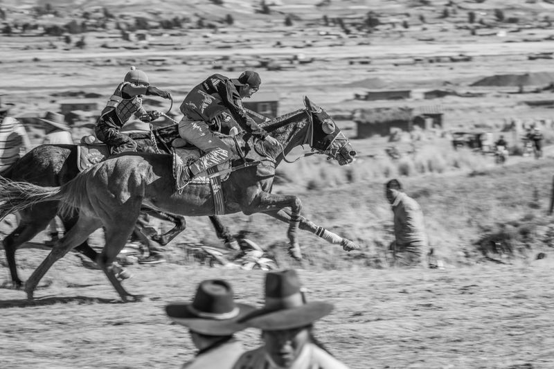 © Uriel Montúfar - Image from the Riders of Wind and Altitude photography project