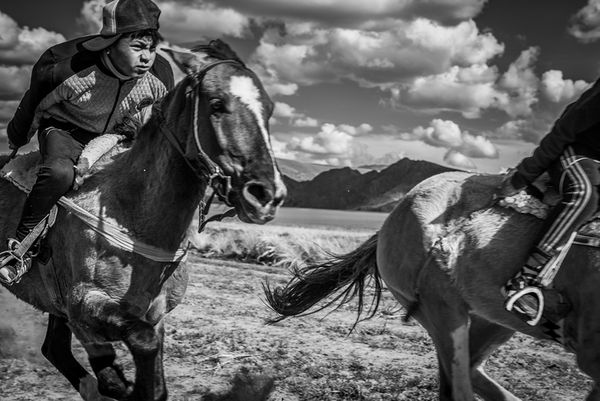 © Uriel Montúfar - Image from the Riders of Wind and Altitude photography project