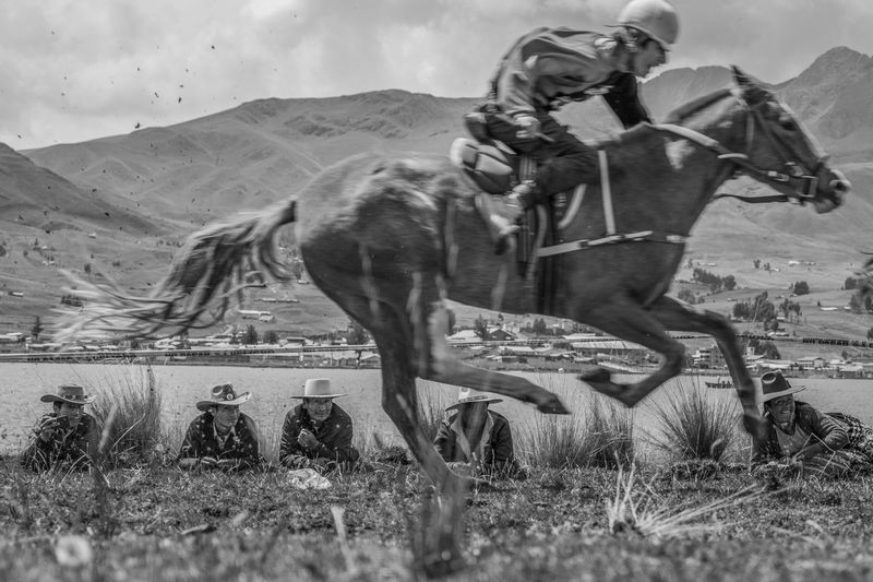 © Uriel Montúfar - Image from the Riders of Wind and Altitude photography project