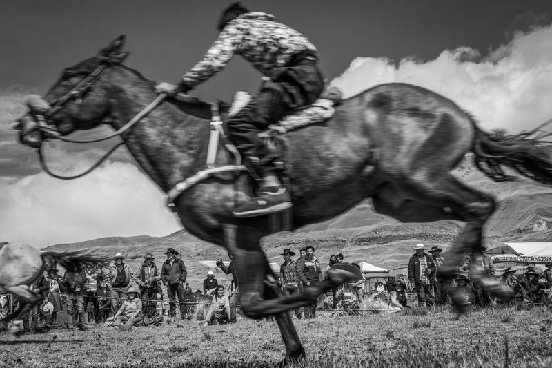 © Uriel Montúfar - Image from the Riders of Wind and Altitude photography project