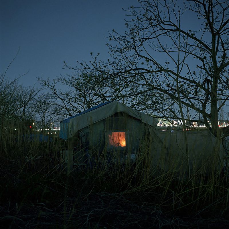 © Kentaro Takahashi - Image from the The Riverbed photography project