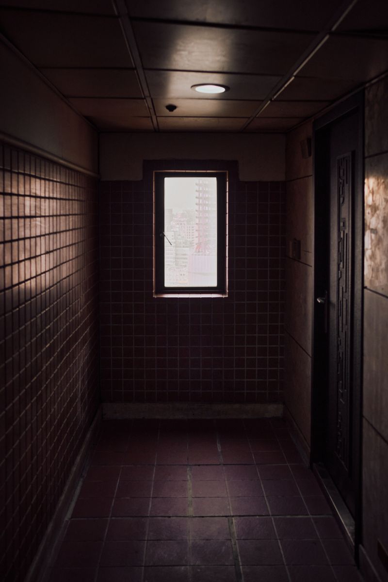 © Dragan Saric - Image from the Tomorrow Hotel photography project