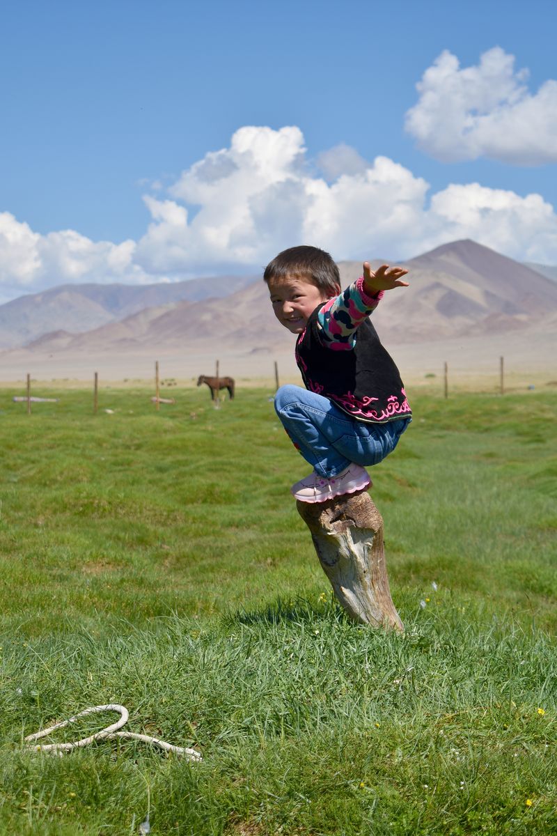 © Avery Norman - Image from the Mongolian Beauty photography project