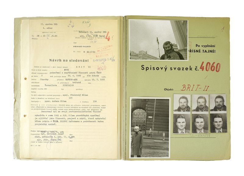 © Paula Gortázar - Untitled, from the series 'Followers', 2020