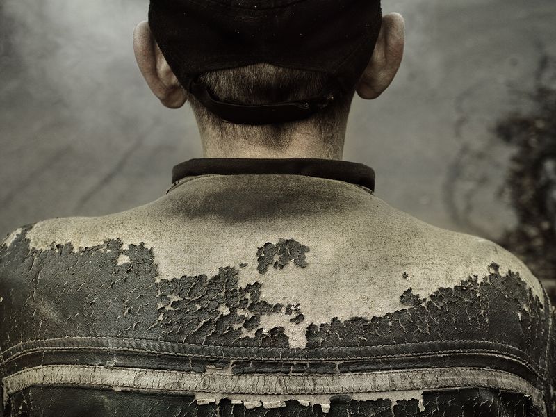 © Tomasz Liboska - A man on his way back from the scrapyard, where he managed to sell a few aluminium cans.