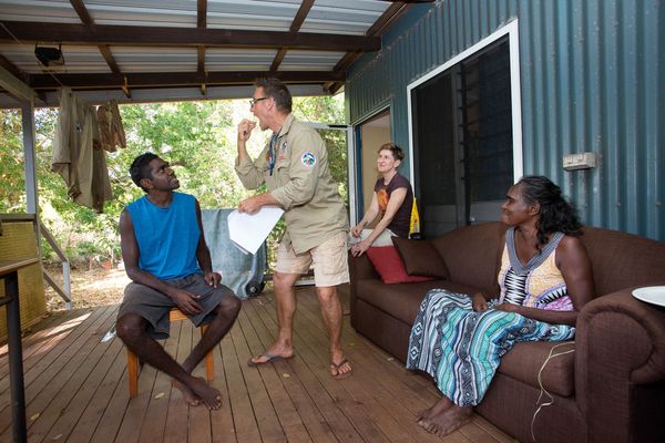 © David Hancock - Image from the Yolngu sign language photography project