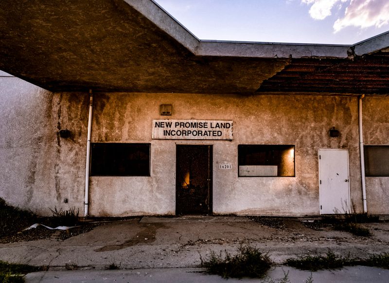 © Jade Sacker - Image from the New Promise Land Inc. photography project