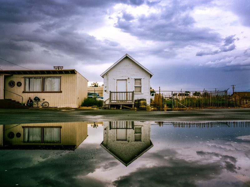 © Jade Sacker - Image from the New Promise Land Inc. photography project