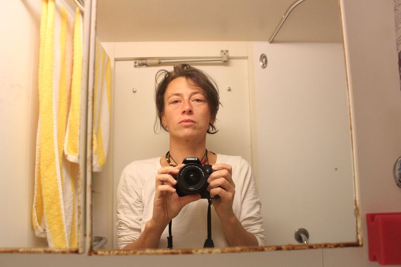 © Martyna Bec - self portrait in the cabin.
