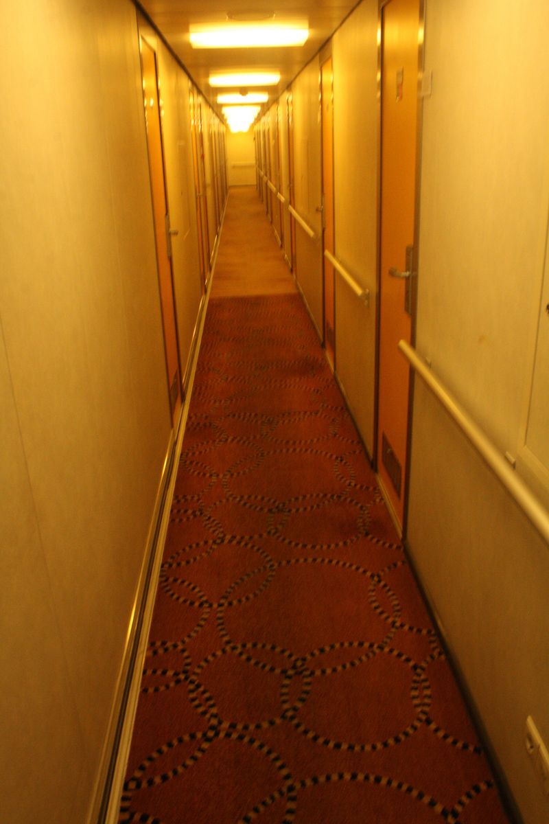 © Martyna Bec - labirynth of corridors on the ship