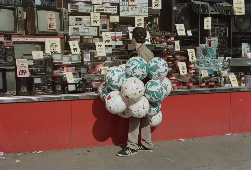 © Tria Giovan - Balloons on Delancey Street-1986.