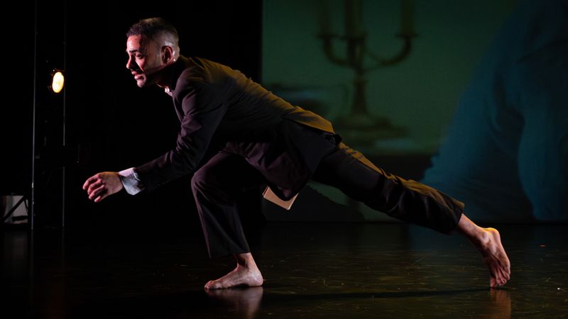 © Carlos Pereyra - Image from the An accidental approach to dance. photography project