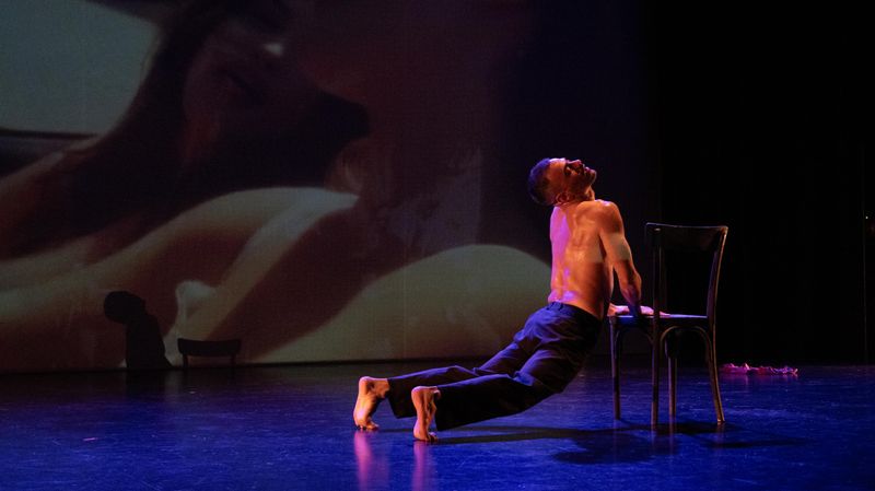 © Carlos Pereyra - Image from the An accidental approach to dance. photography project