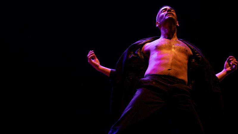 © Carlos Pereyra - Image from the An accidental approach to dance. photography project