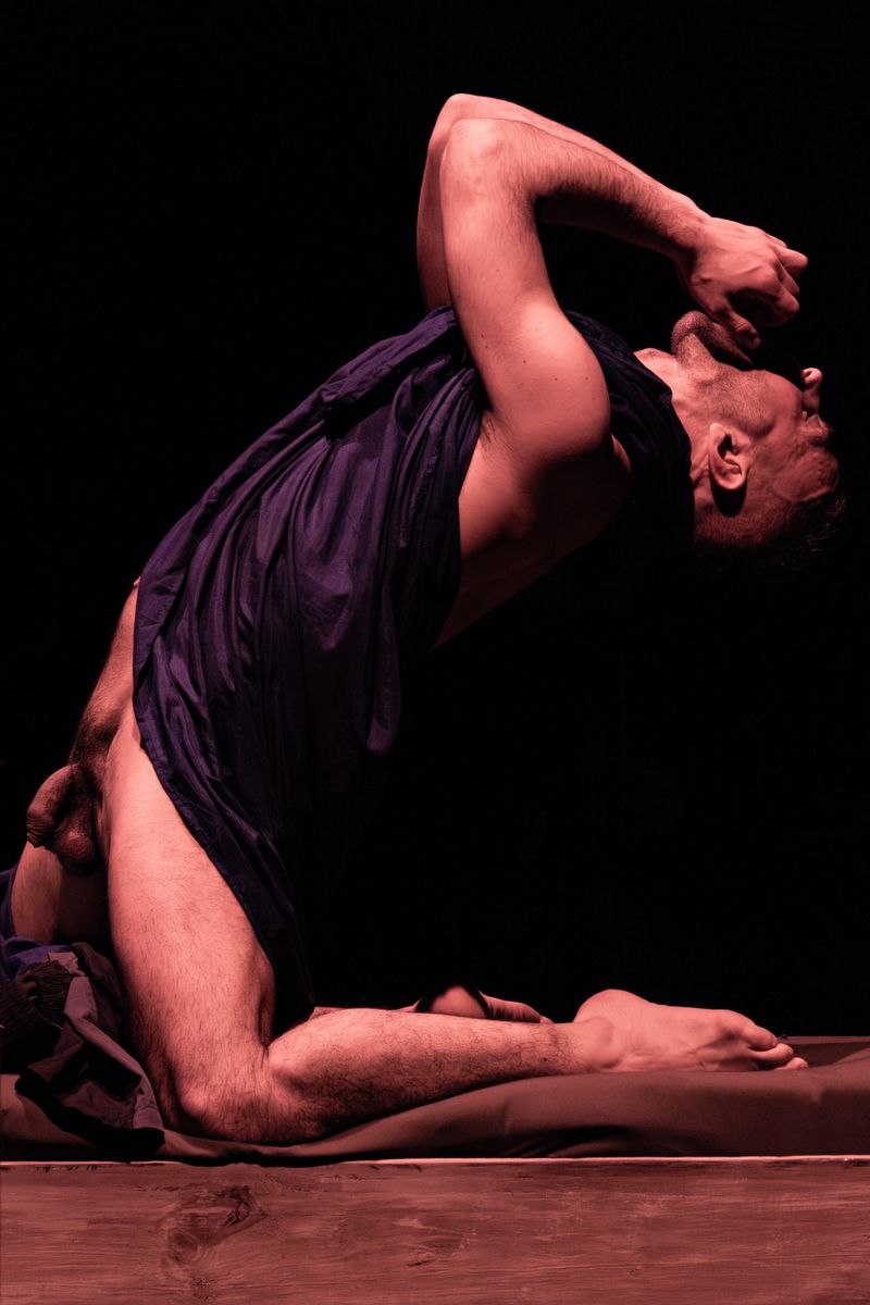 © Carlos Pereyra - Image from the An accidental approach to dance. photography project