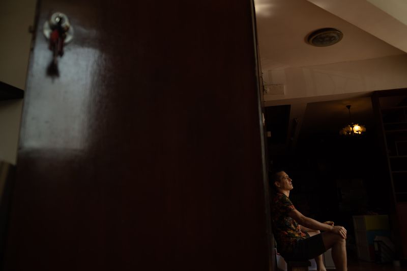© Linda Cheung - Image from the Condo Convos photography project