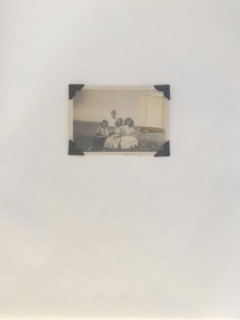 © Vivian Poey - un pedacito demar ma ca 1949 (9x12 inches)