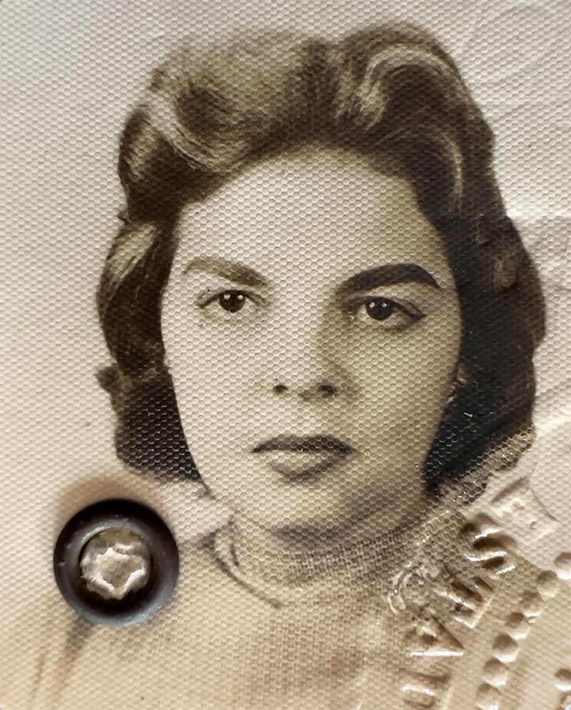 © Vivian Poey - Ma, Cuban Passport, 1958