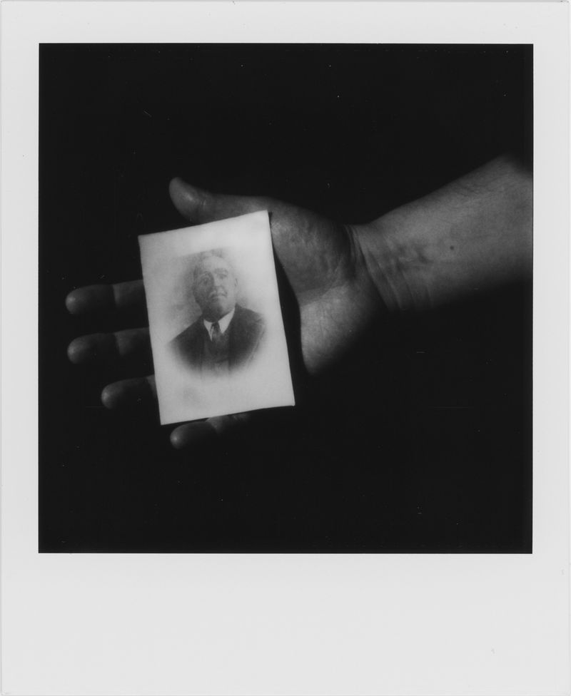 © Maria Beatriz de Vilhena - Image from the They sold the farm. And left. photography project