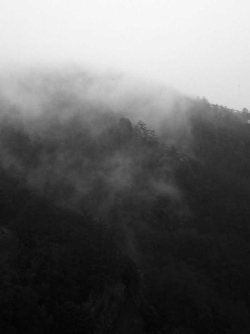 © Zekai Liao - Image from the Between Mountain photography project