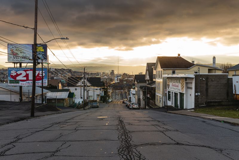 © Matthew Ludak - Image from the Nothing Gold Can Stay photography project