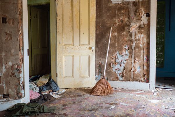 © Matthew Ludak - Image from the Nothing Gold Can Stay photography project
