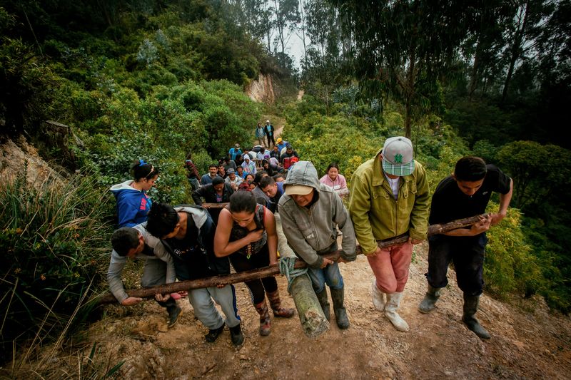© Ana Vallejo - Image from the Entre Nubes (Between Clouds) photography project