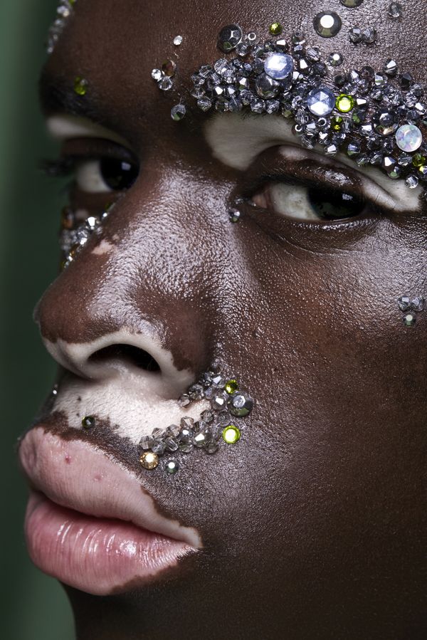 © Justin Dingwall - Image from the A seat at the table photography project