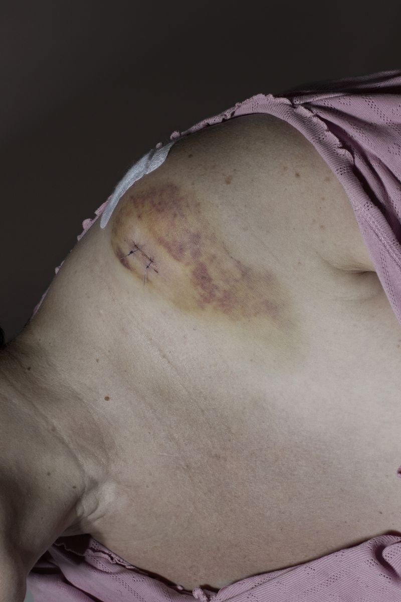 © Eva Casanueva - Image from the Intento de Brillar (Attempting to shine) photography project