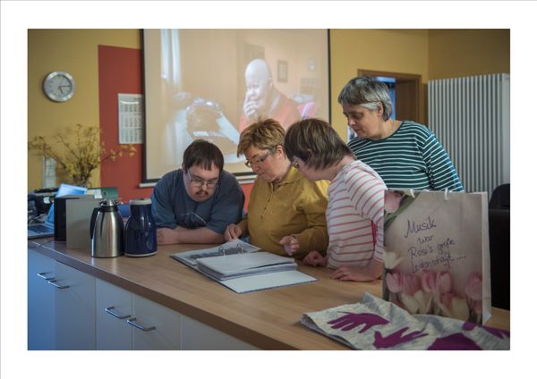 © Stefanie Silber - Image from the Eternal Nestling photography project