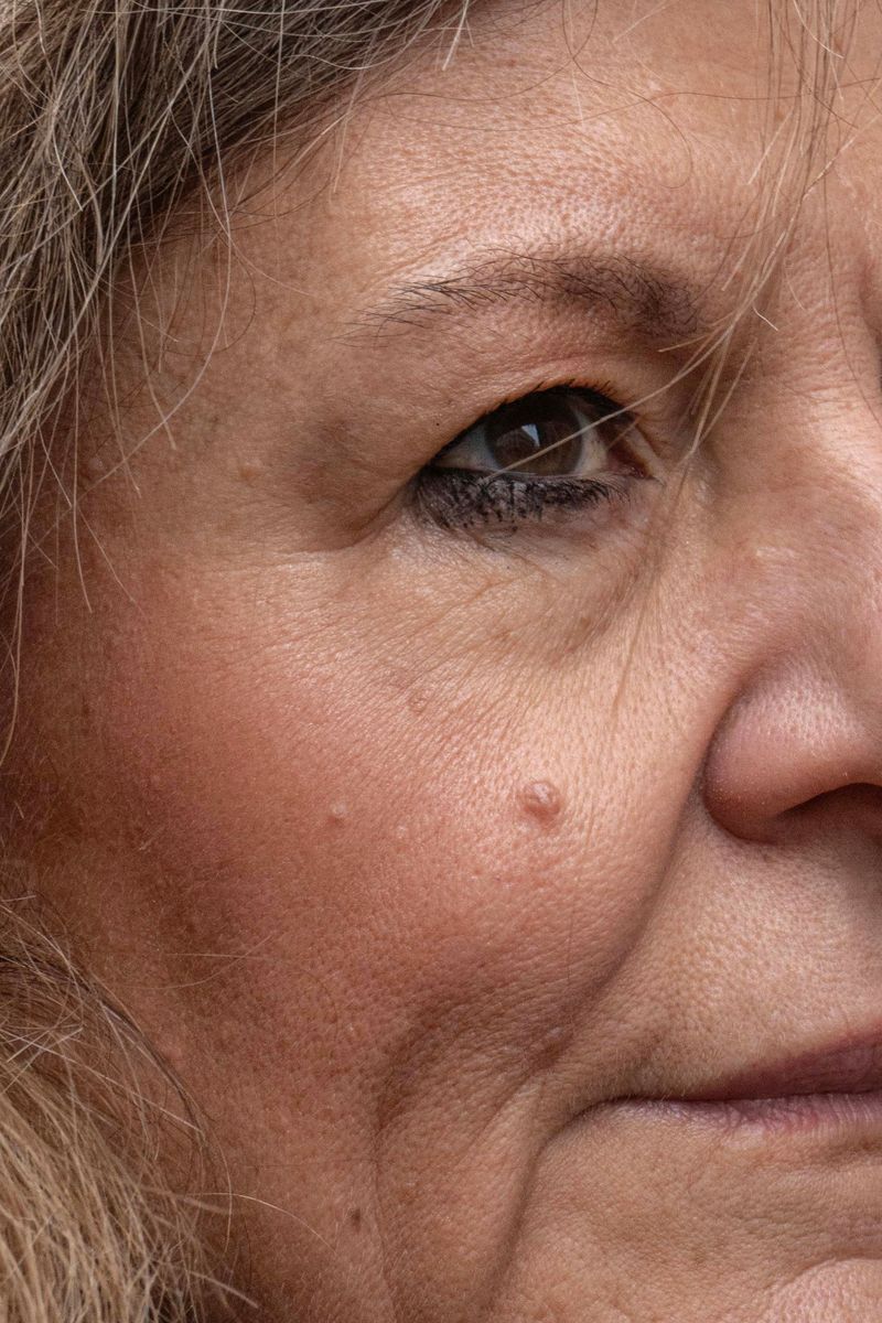 © Flavia Piola - In this portrait of my mother, I see many similarities and an invisible bond with her.