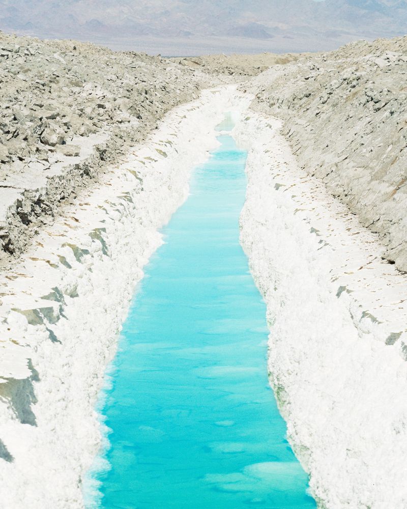 © David Steinberg - Image from the Ouroboros photography project