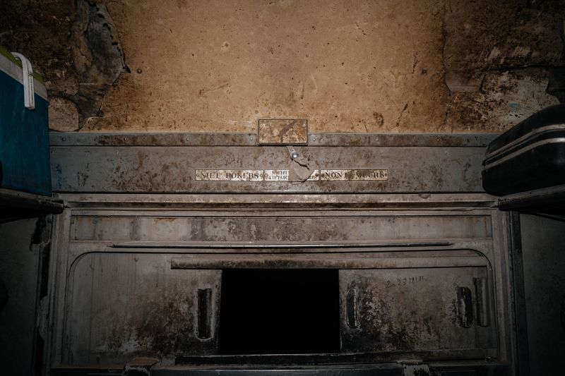 © Albert Słowiński - Image from the Sand and Iron photography project