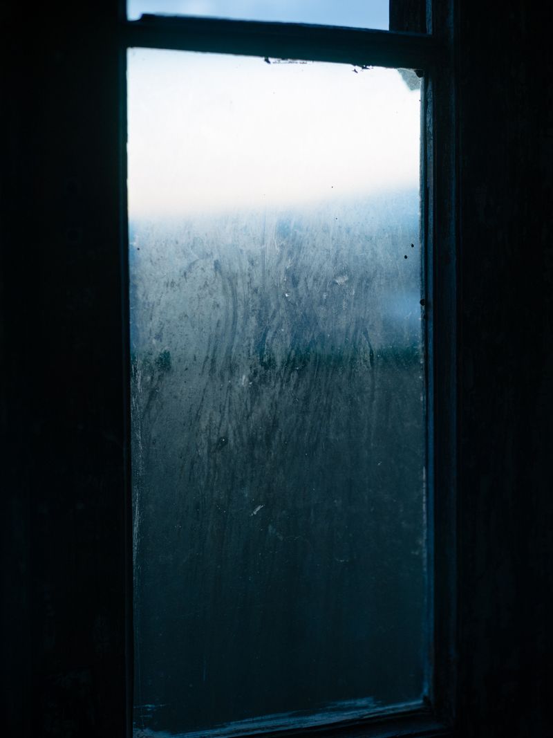 © Polina Rukavichkina - Image from the I Will Rip Your Heart Out photography project