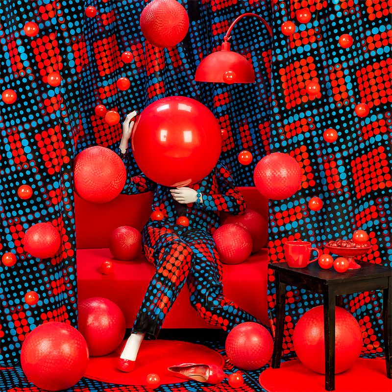 © Patty Carroll - Red Balls