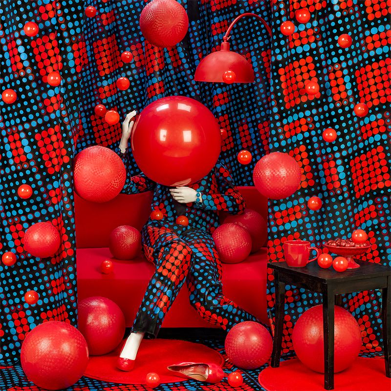 © Patty Carroll - Red Balls