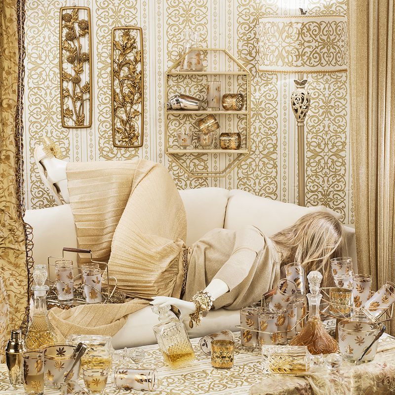 © Patty Carroll - Driven to Drink