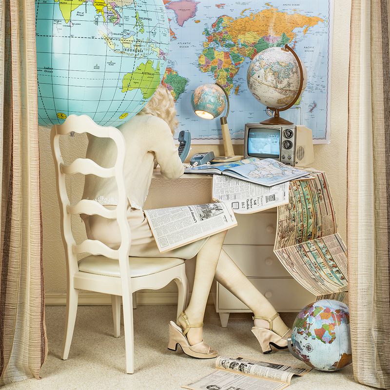 © Patty Carroll - Feeling the world on her shoulders.