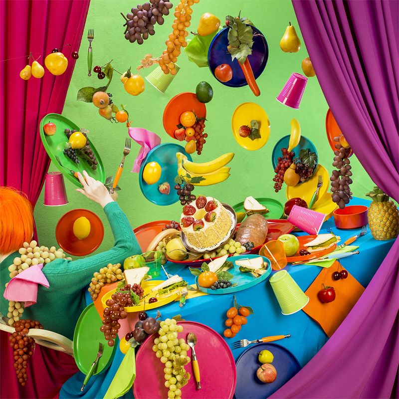 © Patty Carroll - Flying Food