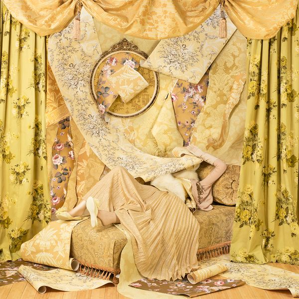 © Patty Carroll - Wallpapered