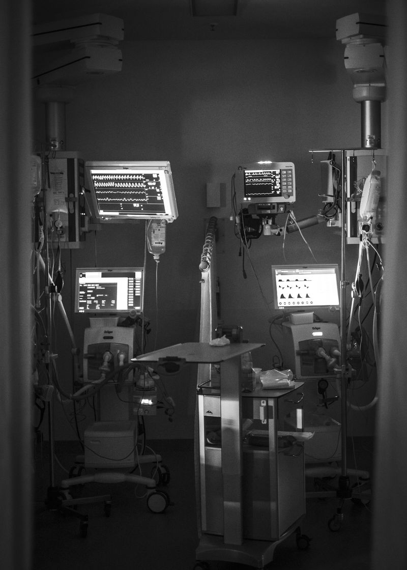 © Patricia Kühfuss - Image from the Never Done - Nurses in German Hospitals photography project