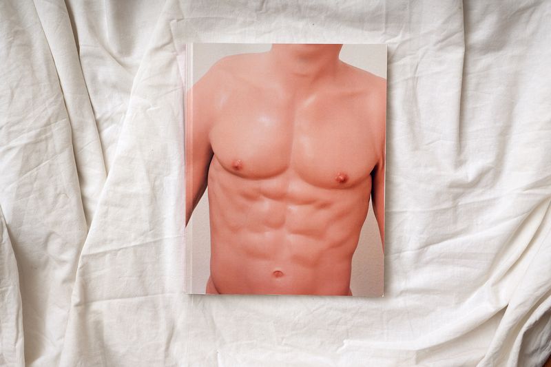 © Antoine Woeffray - Image from the I UNFOLD MY SKIN IN THE MORNING photography project
